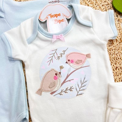  CONJ. DE MALHA 3 PEÇAS - Passarinhos - Off White e Azul Bebê